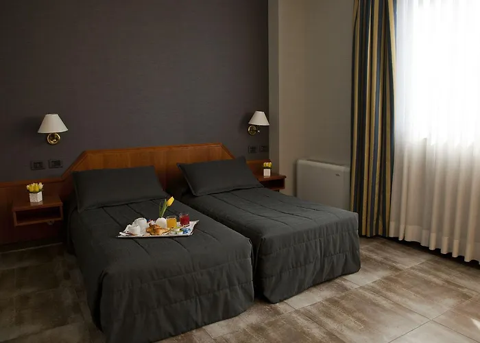מלון Zone