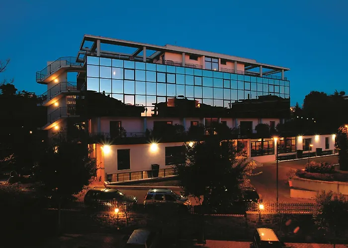 Hotel Zone 4*